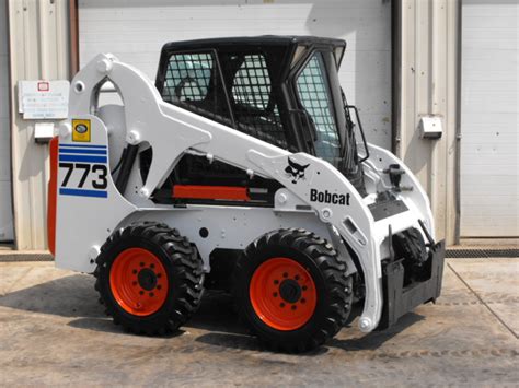 bobcat universal skid steer attachment